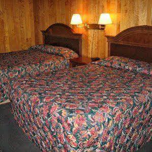 Delta Motel Бей-Сити Экстерьер фото